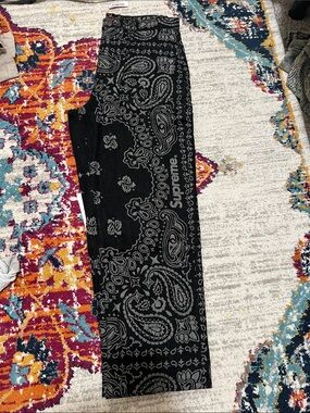 Supreme Black Paisley-Pattern Pencil Skirt